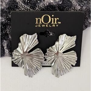 nOir Bevelled Silver Tone Earrings